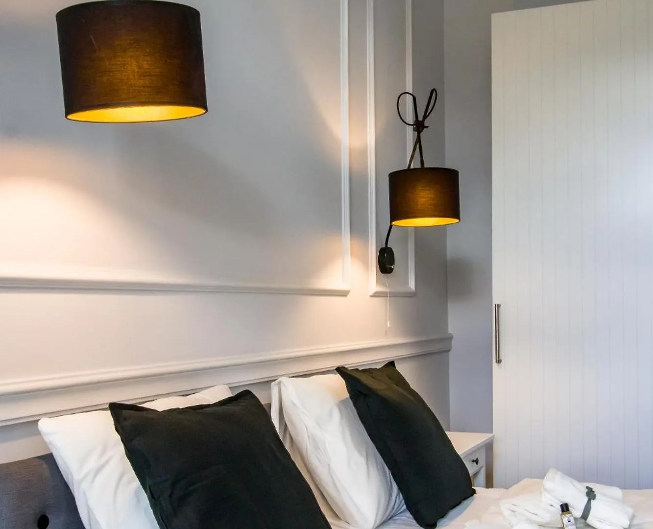 Wilson'S Oktogon Square Suite Apartment Budapest Hungary