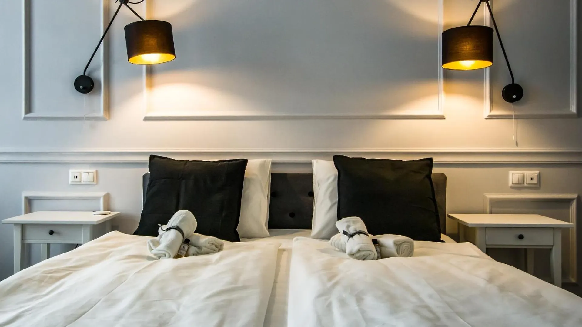 Wilson'S Oktogon Square Suite Apartment Budapest