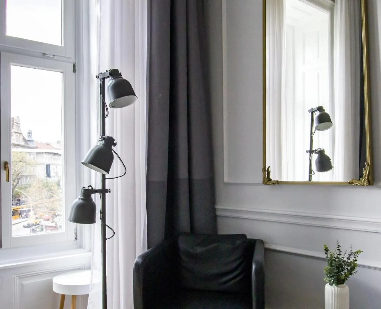 Wilson'S Oktogon Square Suite Apartment Budapest 0*,  Hungary