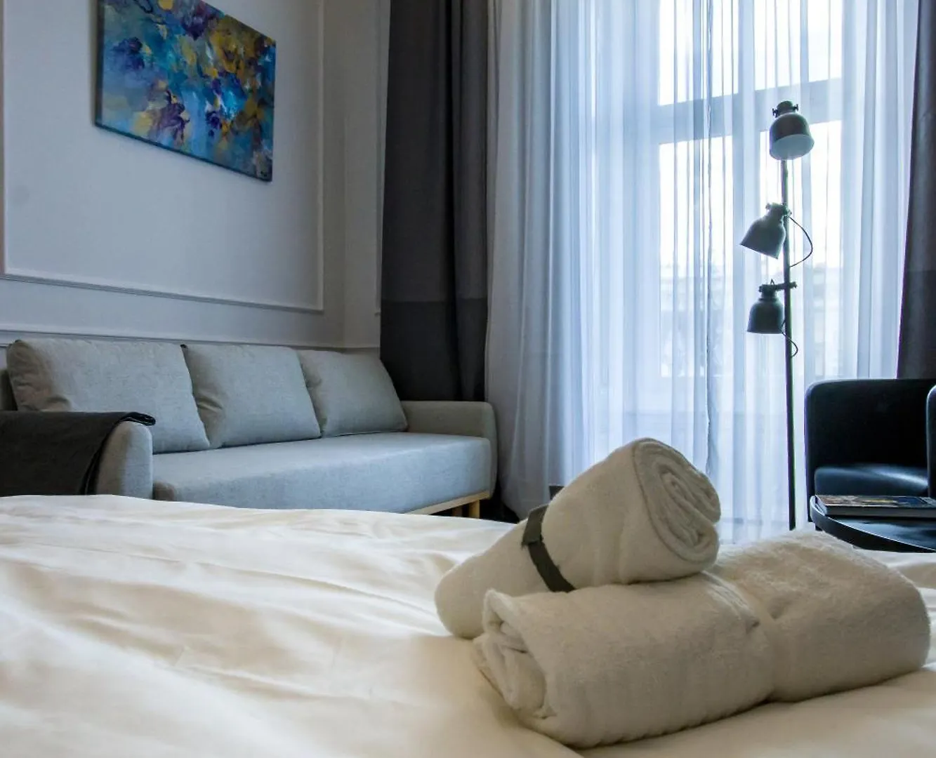 Wilson'S Oktogon Square Suite Apartment Budapest
