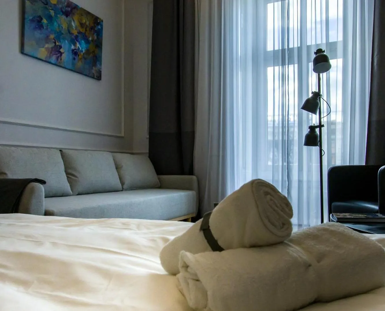 Wilson'S Oktogon Square Suite Apartment Budapest